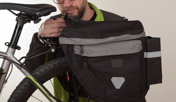 attach-backpack-to-bike-rack