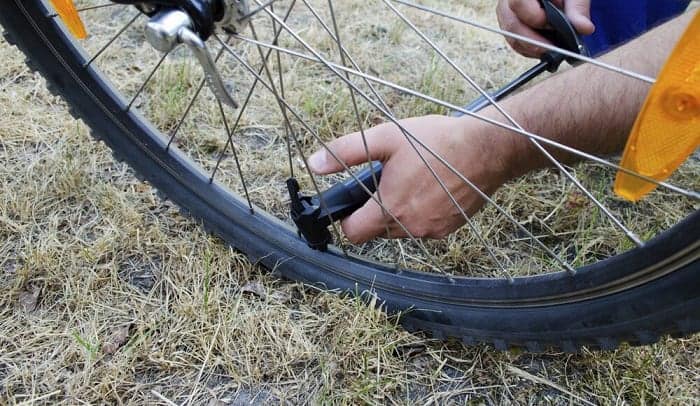 Using a shop bike pump