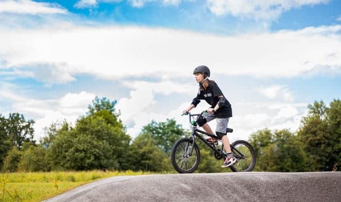 どのようなサイズのbmxバイクが必要ですか