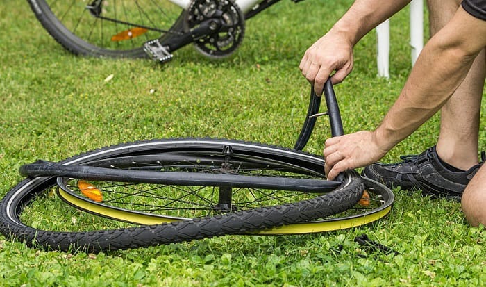 changing bike tire