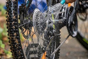 clean-mountain-bike-after-ride