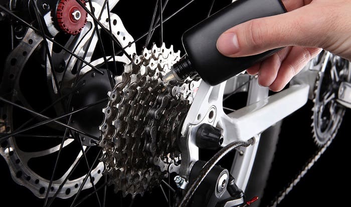 WHEN SUBSTITUTE THE BIKE CHAIN? 