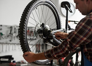 fix-bicycle-flat-tire
