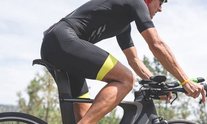 what muscles does cycling work