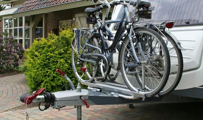 lock-bike-on-bike-rack