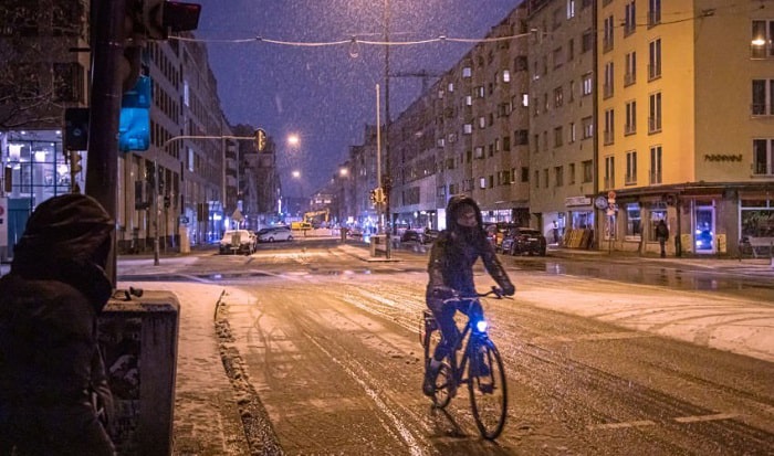 bike-at-night