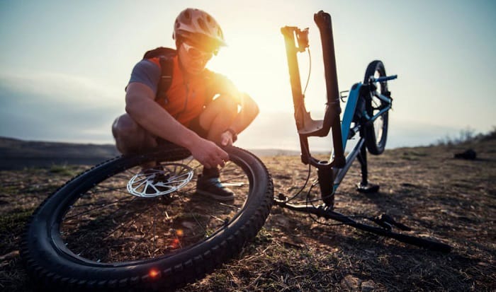 how to change a mountain bike tire