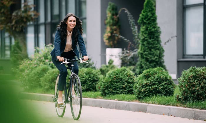 size-bicycle-for-a-5'4-woman