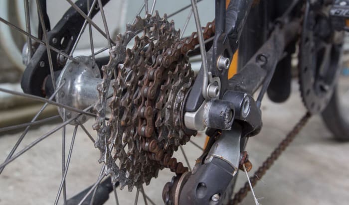 break-bicycle-chain