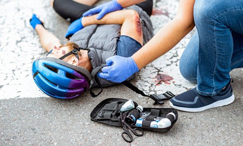 Bicycle-fall-injury-treatment