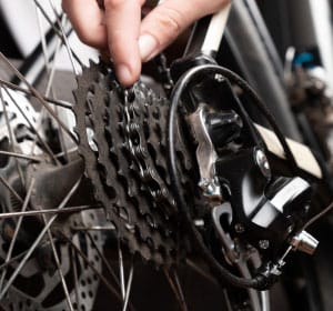 Poor-shift-system-cause-Your-Bike-Chain-Keeps-Falling-Off