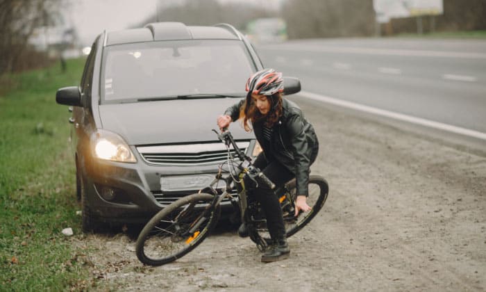 bike-crashes-into-car