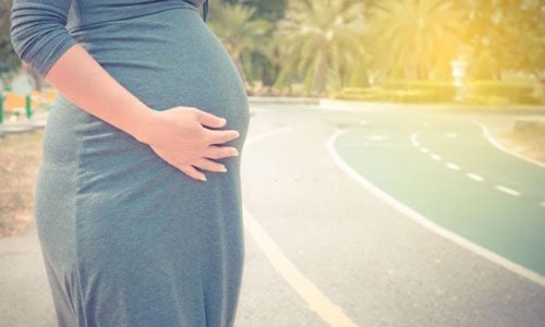 Do-bumpy-roads-affect-early-pregnancy