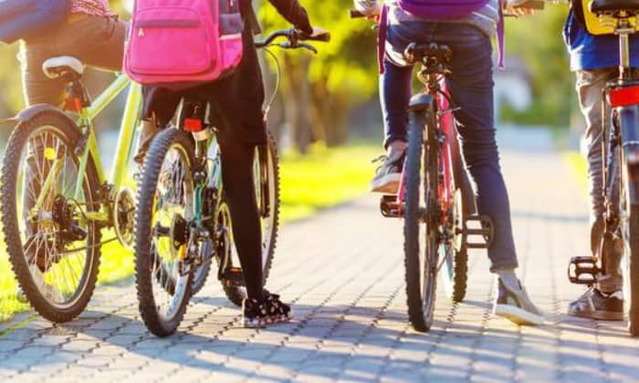 Legality-of-Riding-Bicycles-on-the-Sidewalk