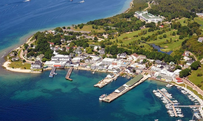 mackinac-island-biking